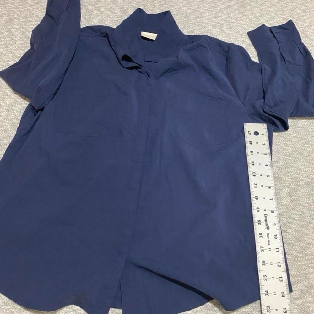 Chico's Navy Blue Blouse bottom up women 3 plus. SKU-B936#chicos
